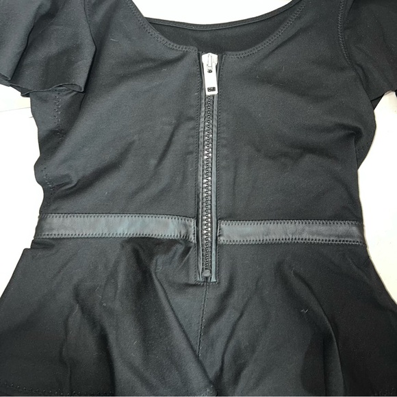 NEW Diesel T Sonai Womens Tank Top Black Ruffle Sleeves Size XS - Picture 5 of 10